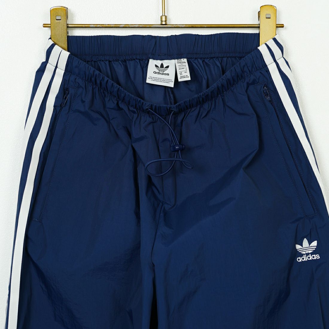 adidas Originals [アディダス オリジナルス] スリーストライプス ウーブン パラシュートパンツ [JUJ70] JD3127