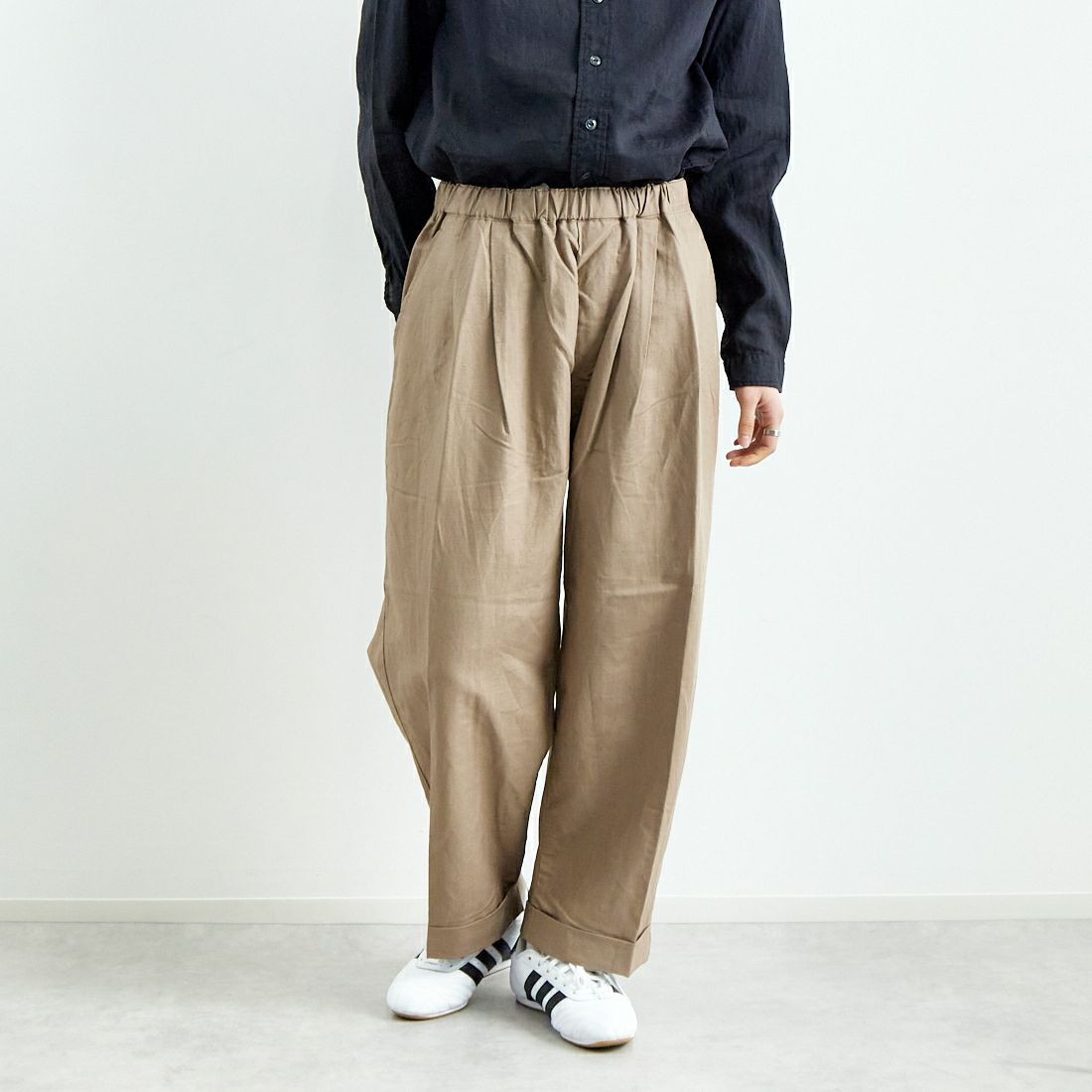 SMOKY BROW&&モデル身長：160cm 着用サイズ：36&&