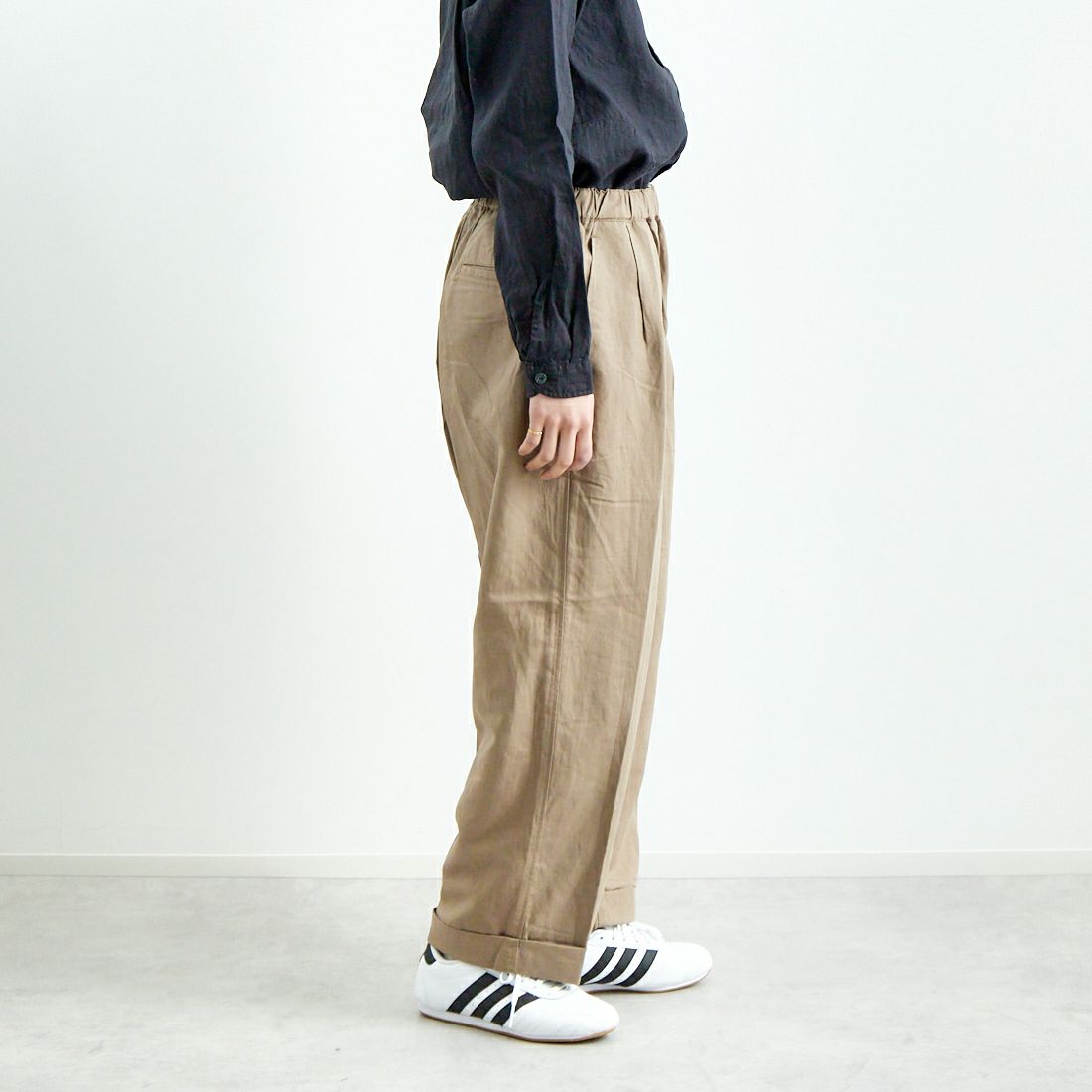 DANTON [ダントン] クロップド丈イージーパンツ [DT-E0254LRP] SMOKY BROW &&モデル身長：160cm 着用サイズ：36&&