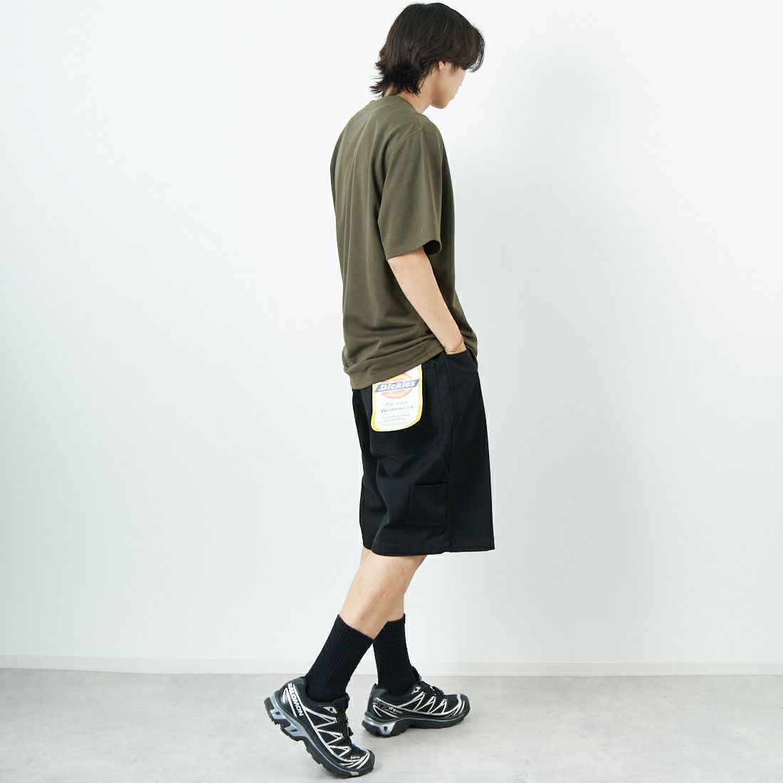 South2West8 [サウスツーウエストエイト] ショートスリーブクルーネックTシャツ [QV669] A OLIVE &&モデル身長：179cm 着用サイズ：L&&