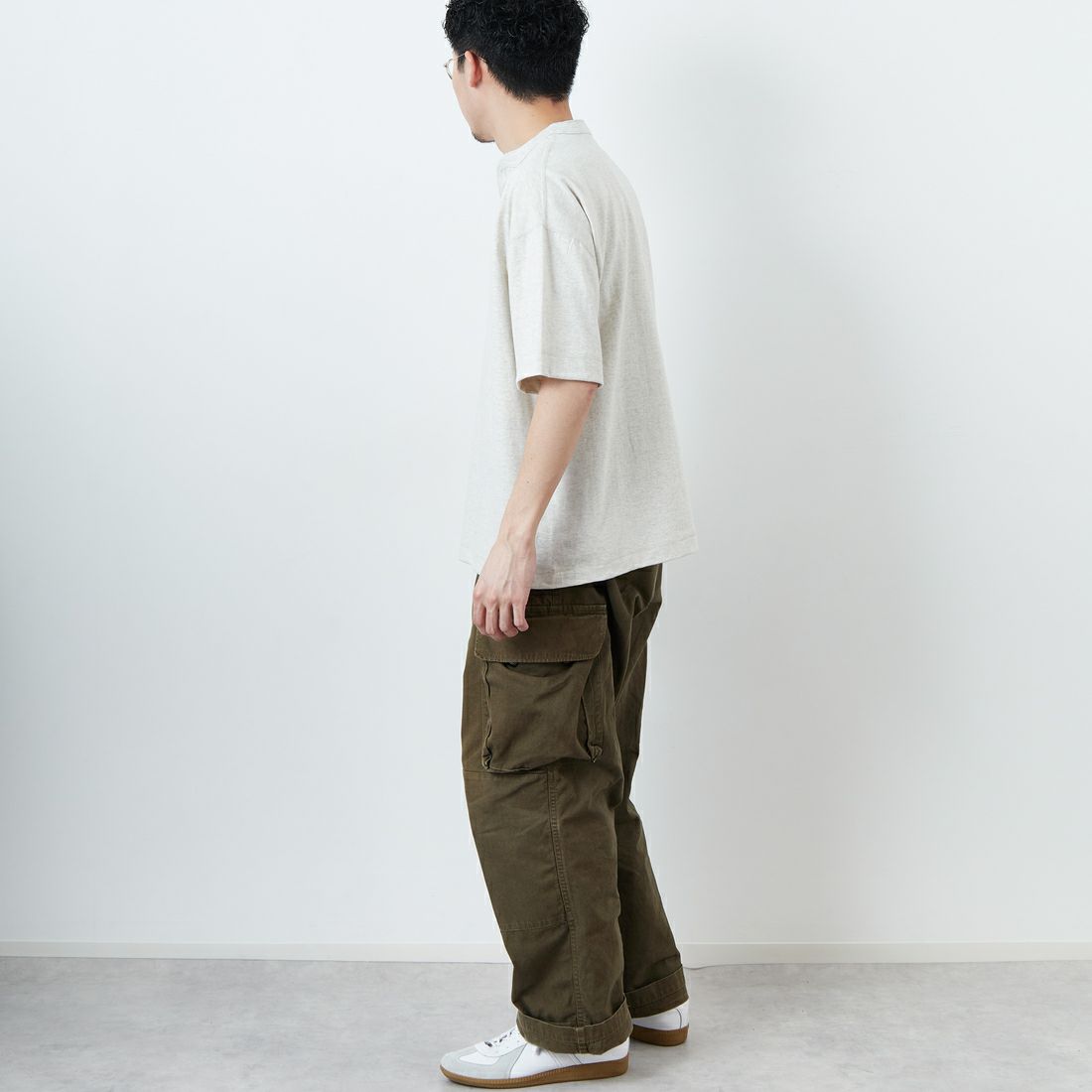 Health knit [ヘルスニット] 別注 ビッグシルエット ヘンリーネックTシャツ [HR25S-M121-JF] OATMEAL &&モデル身長：168cm 着用サイズ：M&&