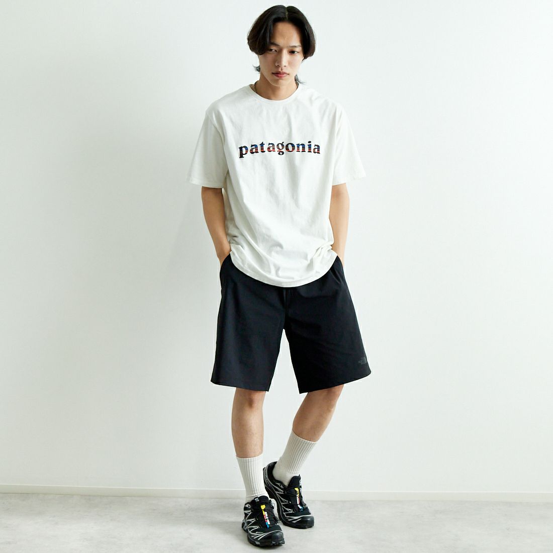 patagonia [パタゴニア] メンズ'73 テキスト ロゴ オーガニックT [37776] BCW &&モデル身長：179cm 着用サイズ：L&&