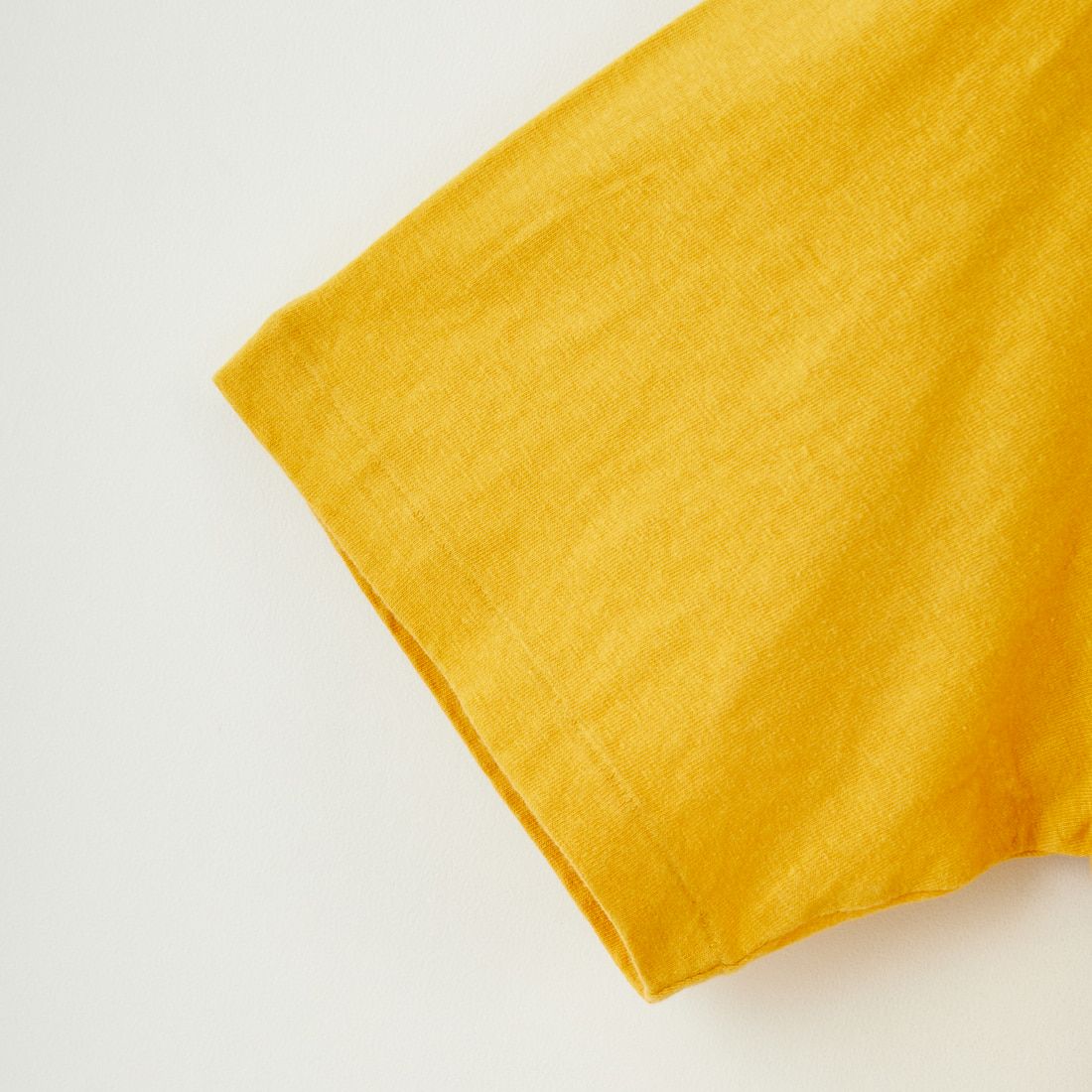 Needles [ニードルズ] パピヨン刺繍ポケットTシャツ [QV357] B YELLOW