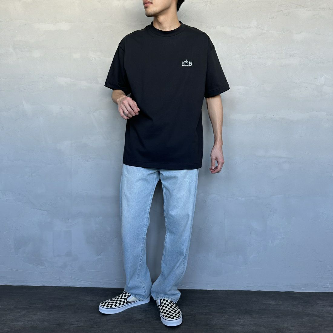 MANHATTAN PORTAGE [マンハッタンポーテージ] ショートスリーブ プリントTシャツ [MP-M579] BLACK &&モデル身長：168cm 着用サイズ：L&&