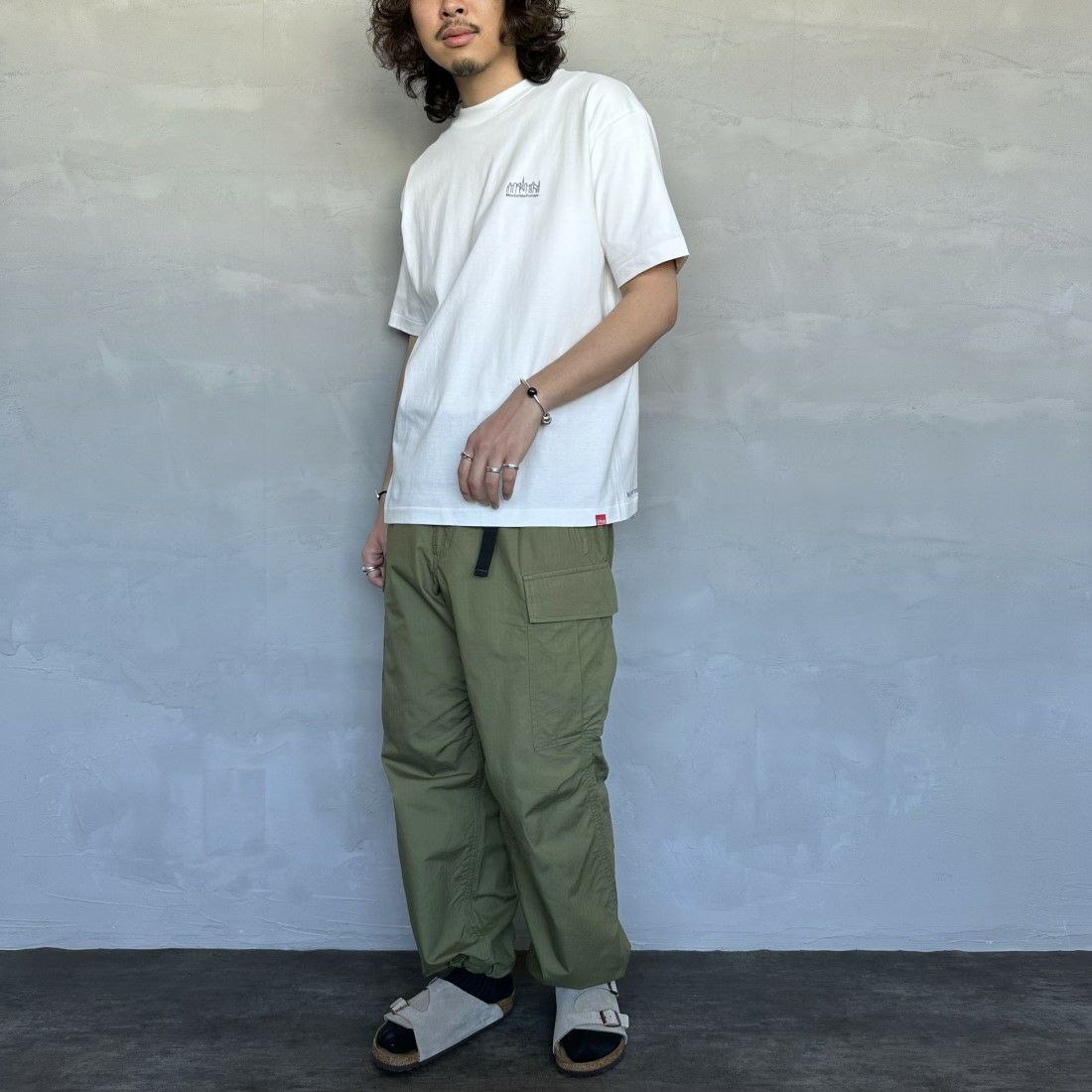 MANHATTAN PORTAGE [マンハッタンポーテージ] ショートスリーブ プリントTシャツ [MP-M579] WHITE &&モデル身長：173cm 着用サイズ：M&&
