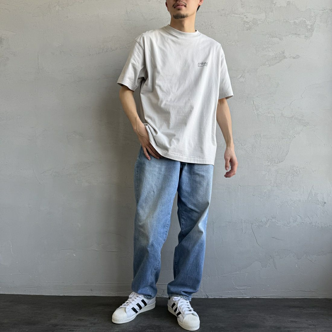 MANHATTAN PORTAGE [マンハッタンポーテージ] ショートスリーブ プリントTシャツ [MP-M579] L.GRAY &&モデル身長：168cm 着用サイズ：L&&