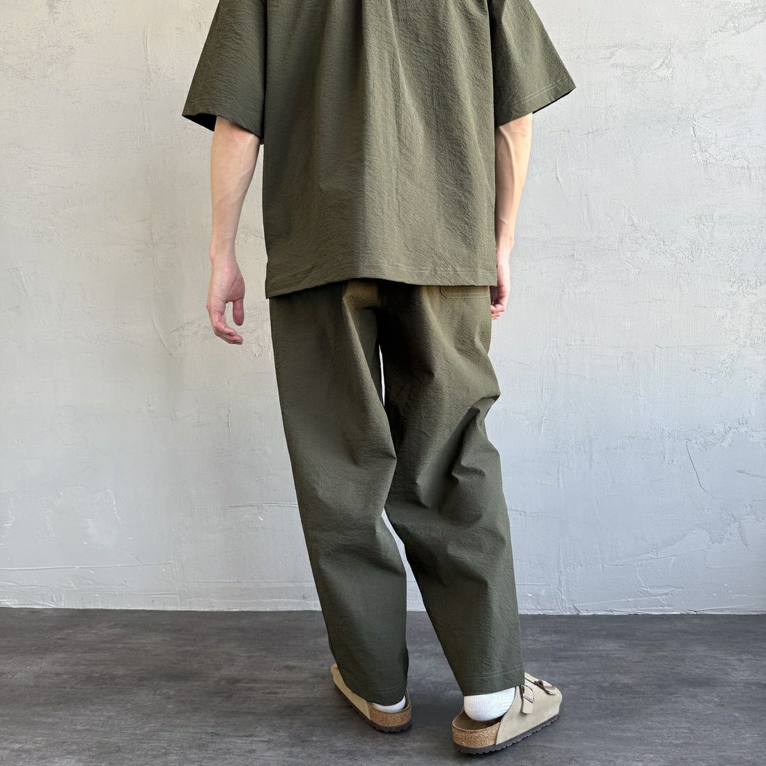 THOUSAND MILE [サウザンド マイル] 別注 ショートスリーブシャツ＆パンツ セットアップ [TM251SS50481-JF] OLIVE &&モデル身長：168cm 着用サイズ：M&&