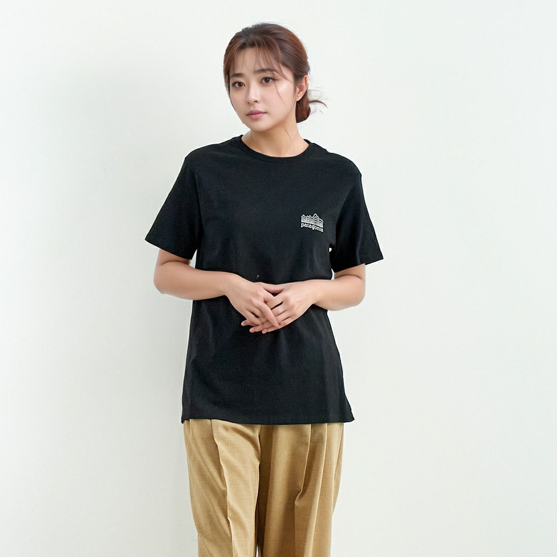 patagonia [パタゴニア] ストラタスパイア レスポンシビリTシャツ [37792] BLK &&モデル身長：167cm 着用サイズ：XS&&
