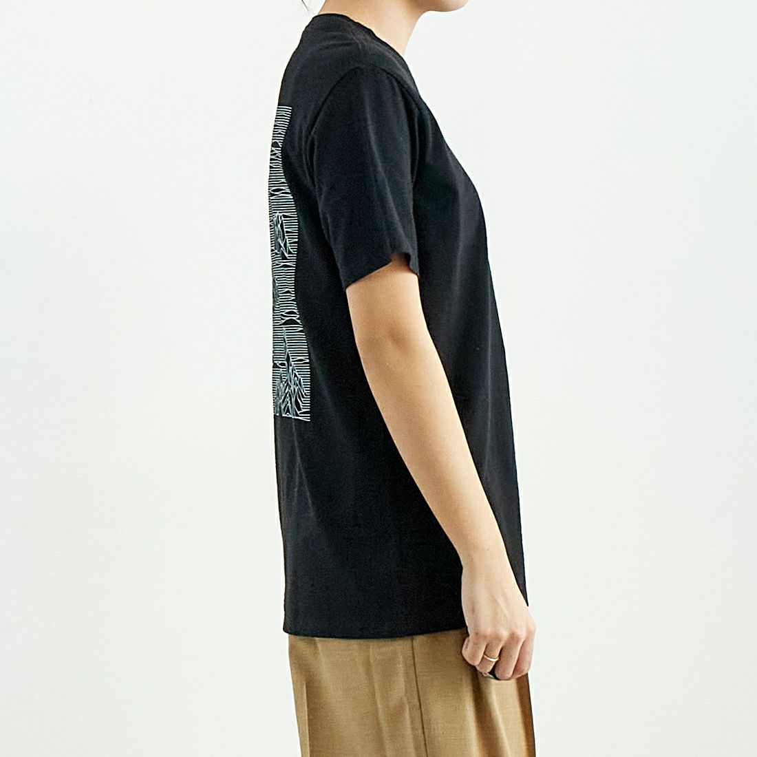 patagonia [パタゴニア] ストラタスパイア レスポンシビリTシャツ [37792] BLK &&モデル身長：167cm 着用サイズ：XS&&