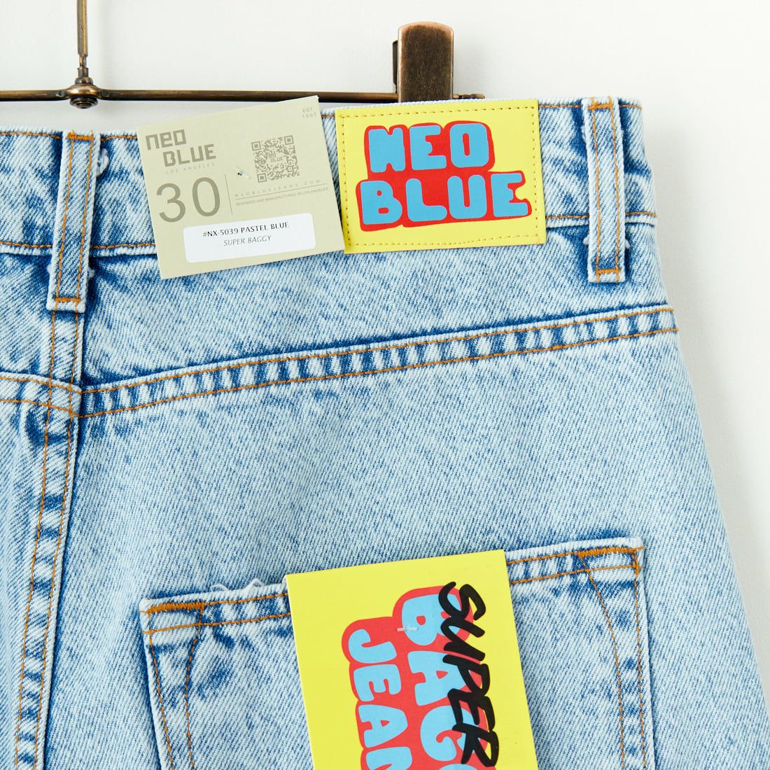 NEO BLUE [ネオブルー] スーパーバギージーンズ [SUPER-BAGGY-JEANS] PASTEL BLU