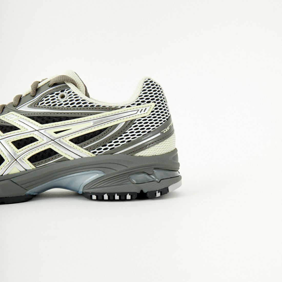 ASICS [アシックス] スニーカー [GEL-DS-TRAINER-14] 020