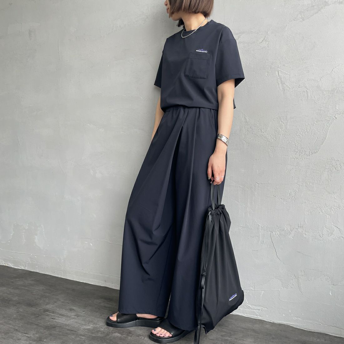 THOUSAND MILE [サウザンド マイル] 別注 サマーバケーション ラップパンツセットアップ [TM251NP50952-JF] NAVY &&モデル身長：160cm 着用サイズ：F&&