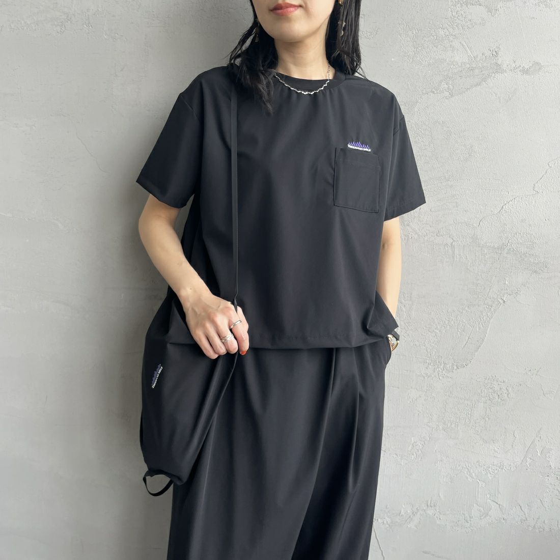 THOUSAND MILE [サウザンド マイル] 別注 サマーバケーション ラップパンツセットアップ [TM251NP50952-JF] BLACK &&モデル身長：160cm 着用サイズ：F&&