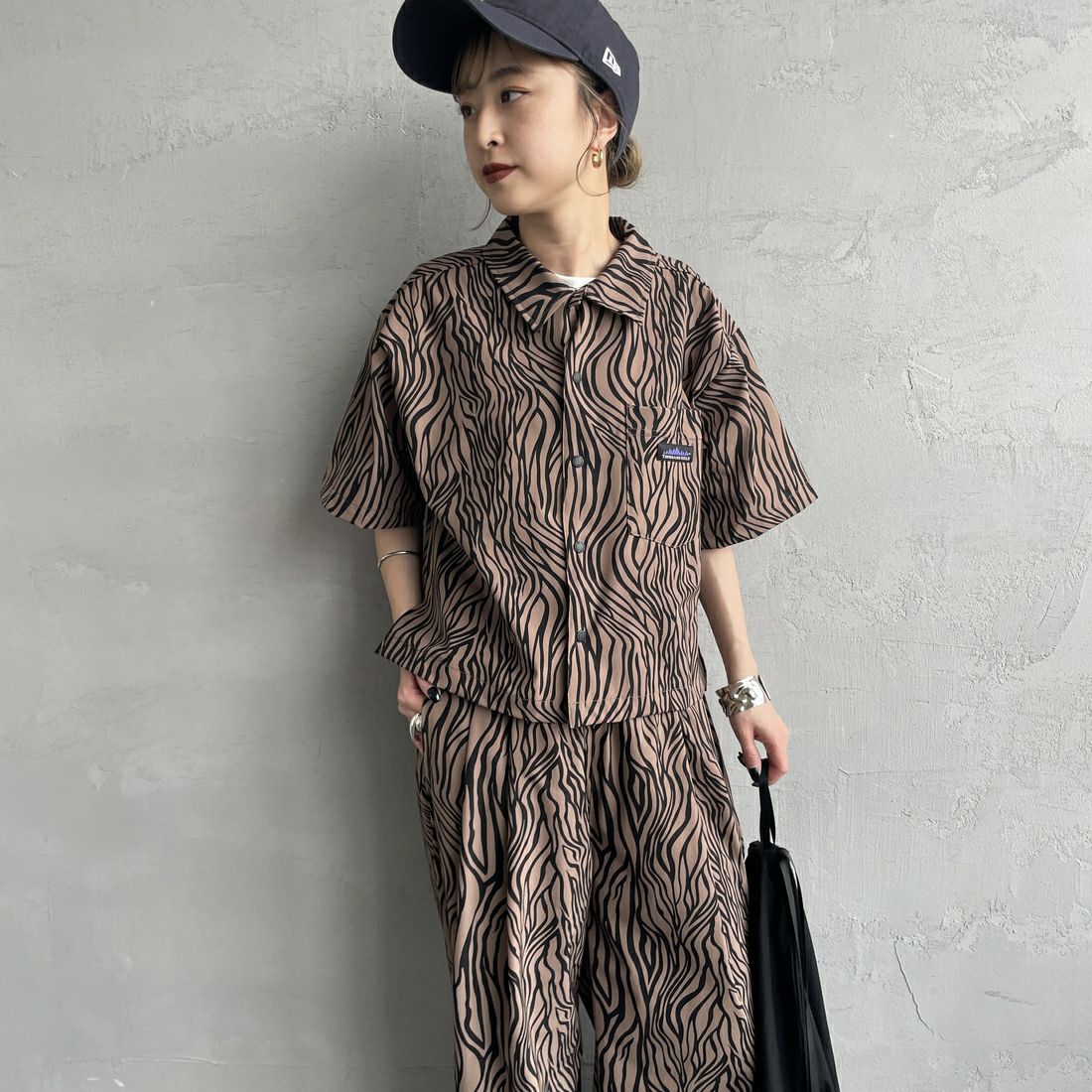 THOUSAND MILE [サウザンド マイル] 別注 ゼブラ柄 サマーバケーション ワイドパンツセットアップ [TM251QP50942-JF] ZEBRA &&モデル身長：150cm 着用サイズ：F&&
