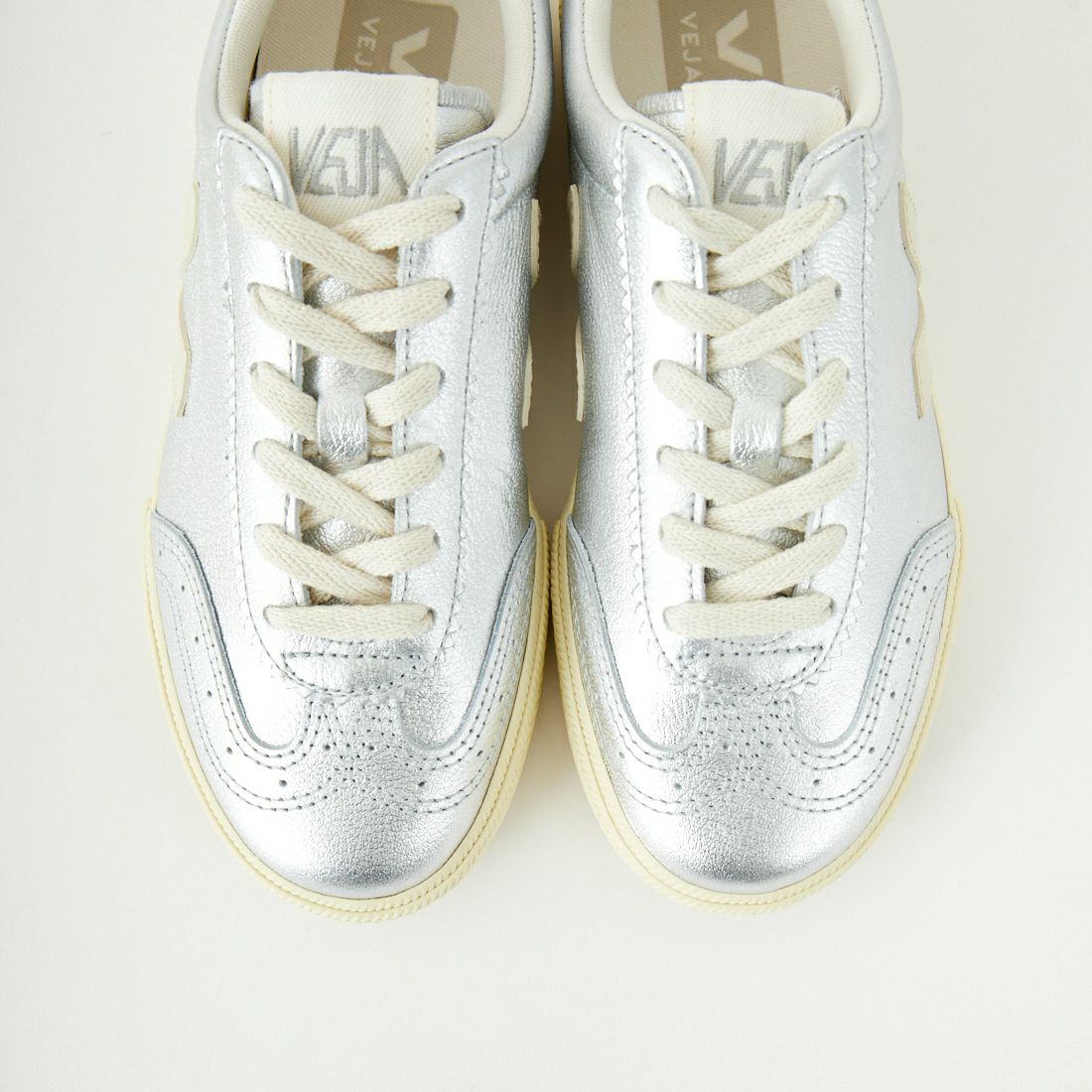 VEJA [ヴェジャ] レザースニーカー [VOLLEY] SILVER