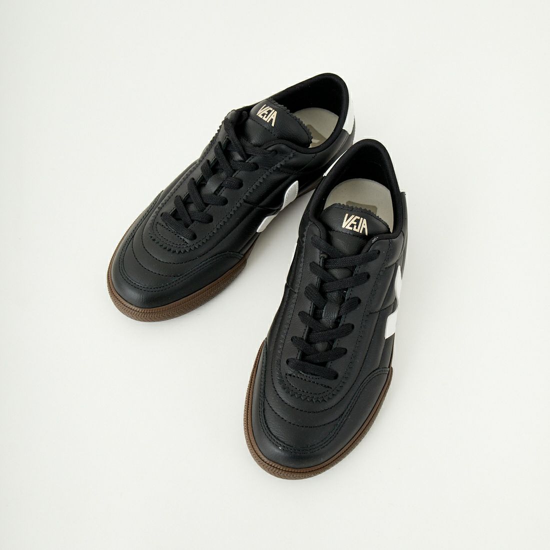 VEJA [ヴェジャ] レザースニーカー [PANENKA] BLACK/WHT