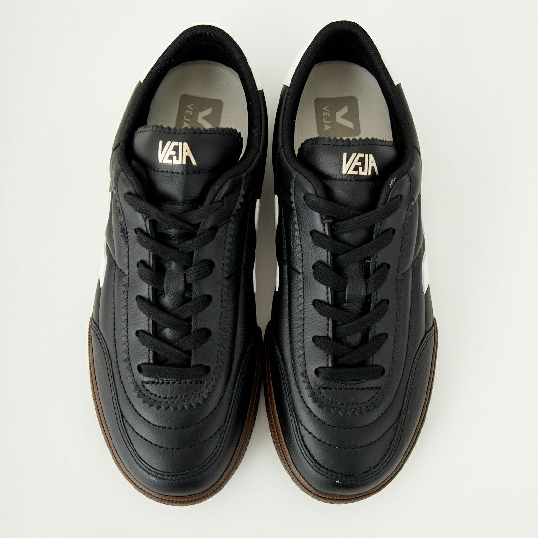 VEJA [ヴェジャ] レザースニーカー [PANENKA] BLACK/WHT