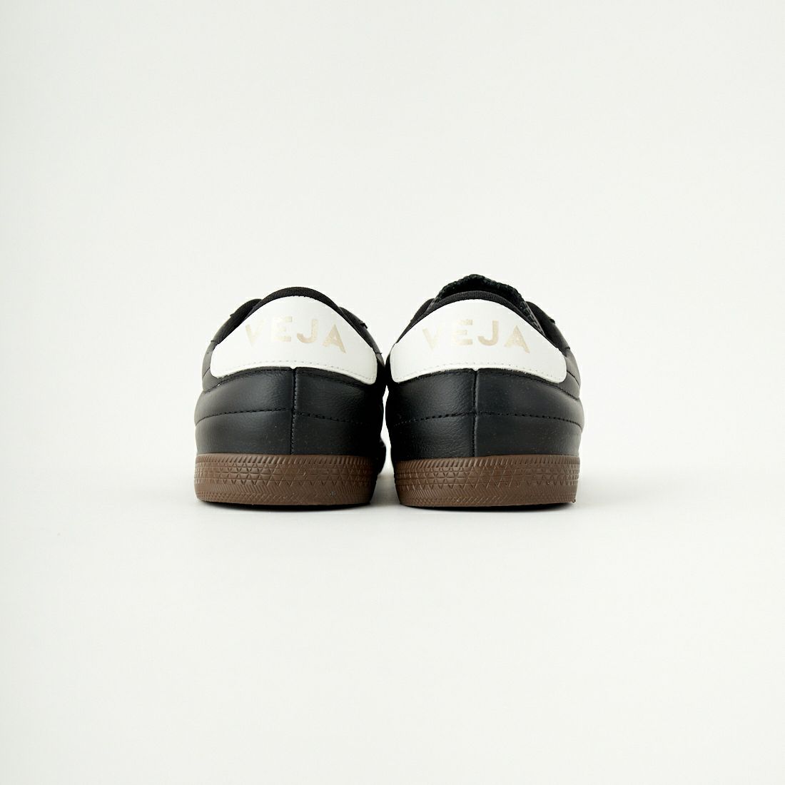 VEJA [ヴェジャ] レザースニーカー [PANENKA] BLACK/WHT