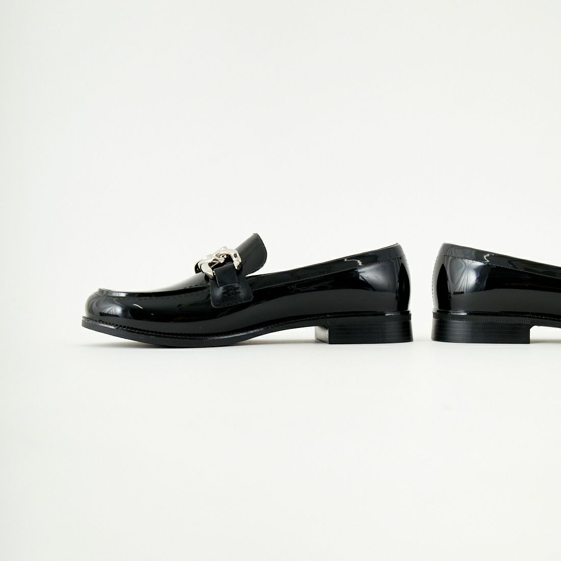 TEMPERATE [テンパレイト] AUSTIN シルバーチェーンバックルローファー [AUSTIN] BLACK