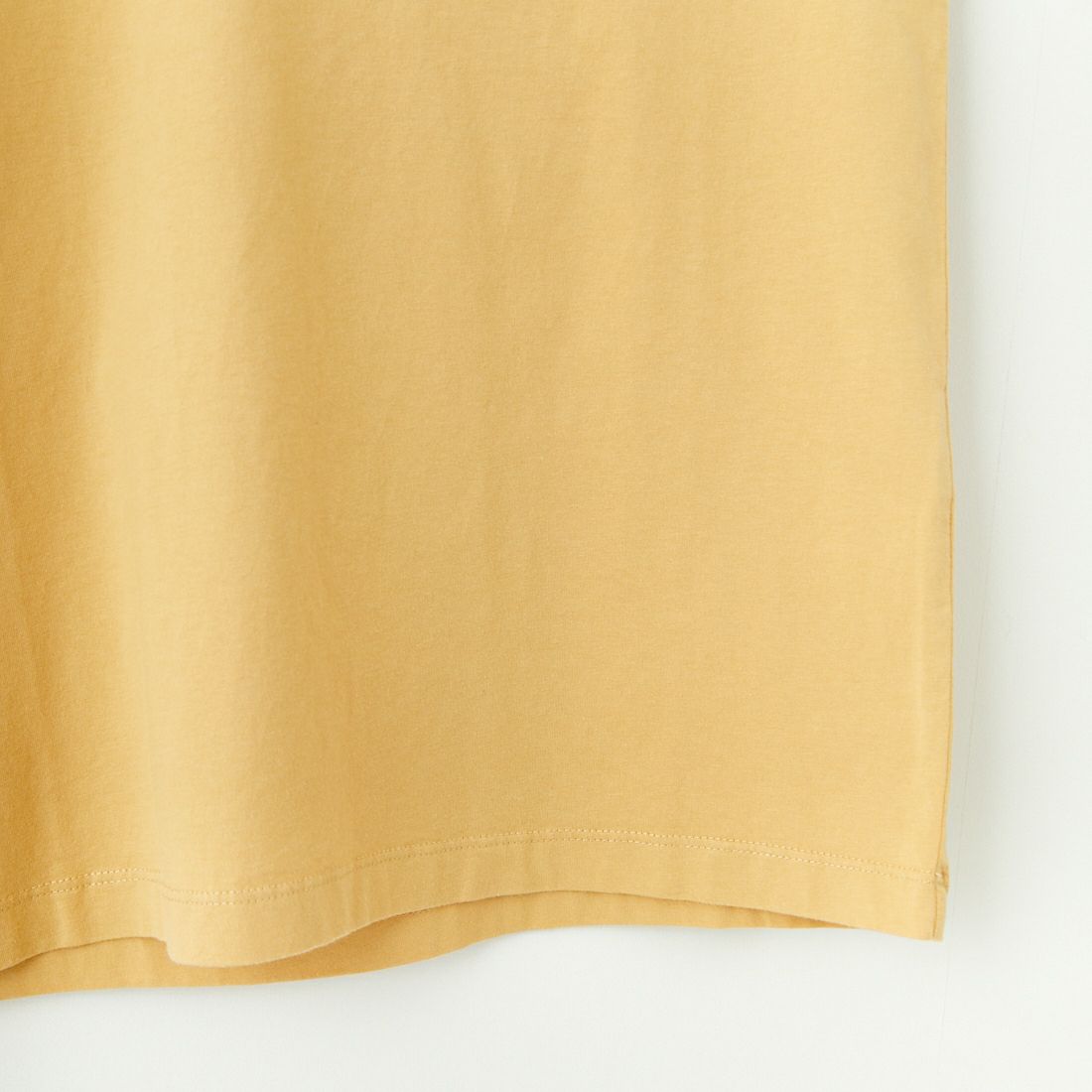 MAISON KITSUNE [メゾン キツネ] チラックスフォックスパッチ レギュラーTシャツ [LM00110KJ0008] 0116 GOLDI