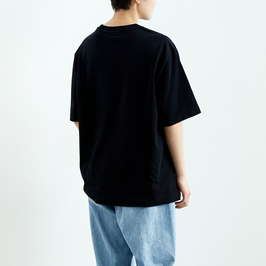 MAISON KITSUNE [メゾン キツネ] エンブロイダリー オーバーサイズTシャツ [OM00122KJ0119] P199 BLACK &&モデル身長：160cm 着用サイズ：XS&&
