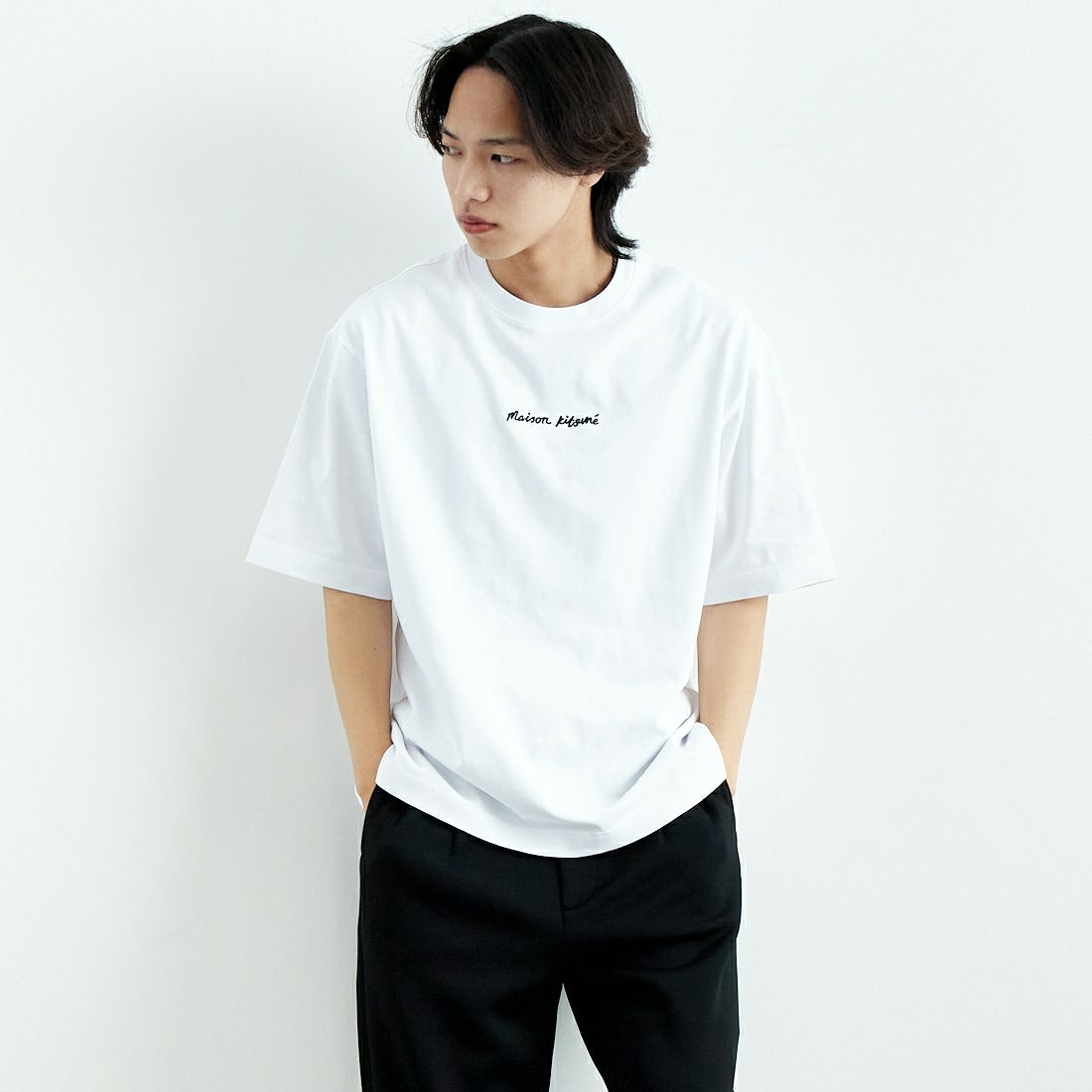 P100 WHITE&&モデル身長：179cm 着用サイズ：M&&