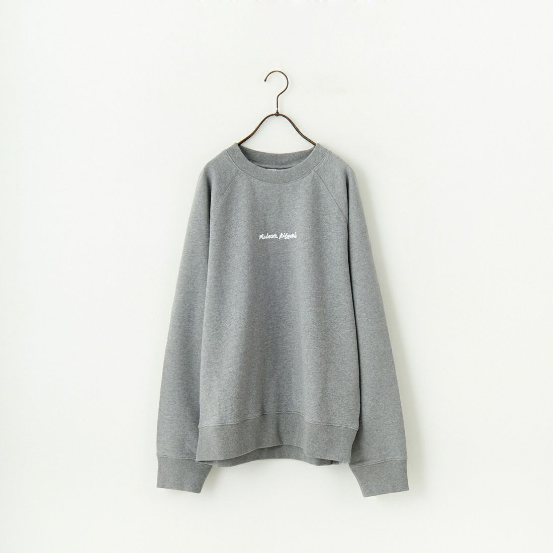 MAISON KITSUNE [メゾン キツネ] エンブロイダリー オーバーサイズラグランスウェット [OM00309KM0001]
