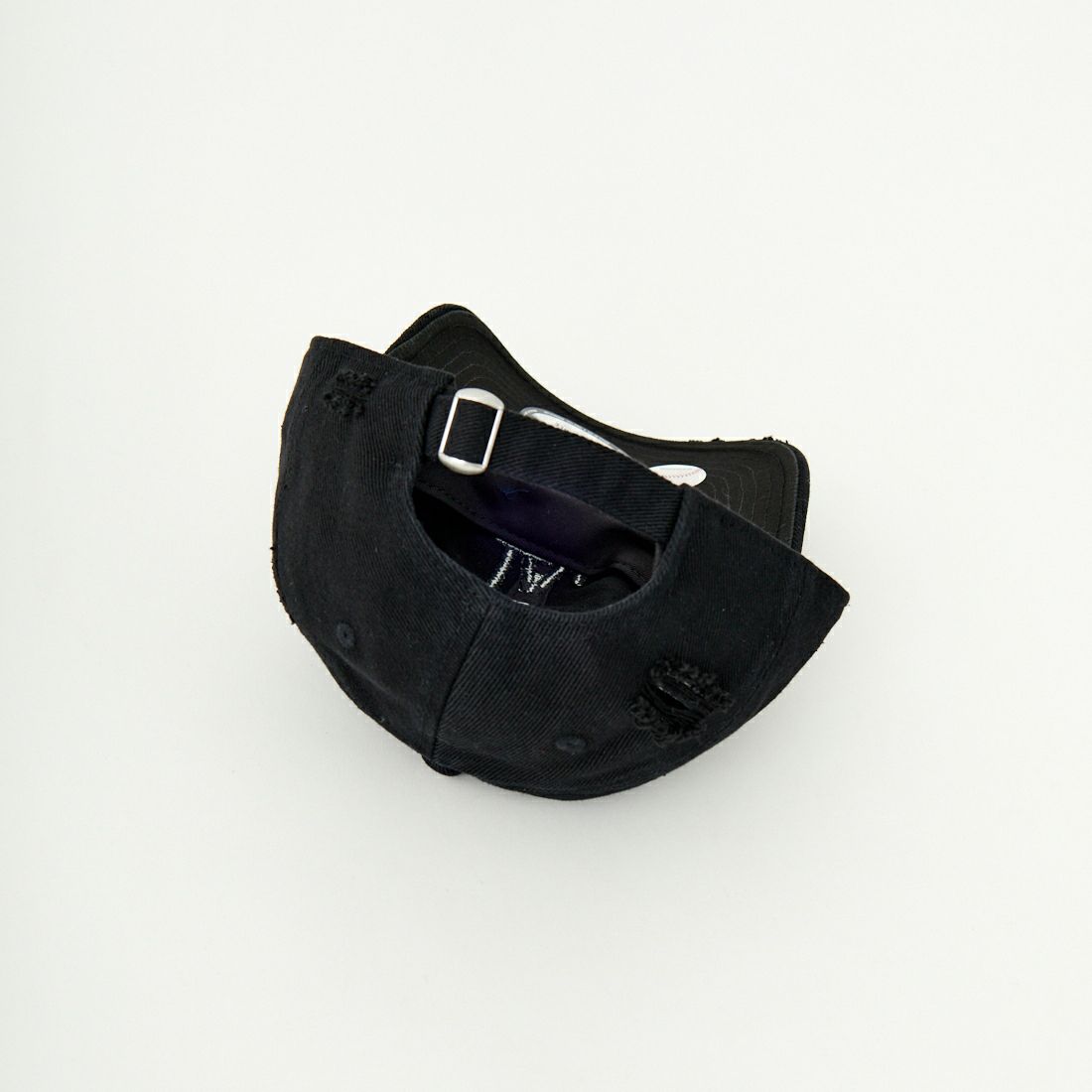 NEW ERA [ニューエラ] 9TWENTY ダメージキャップ [14388779] LOSDOD BLK