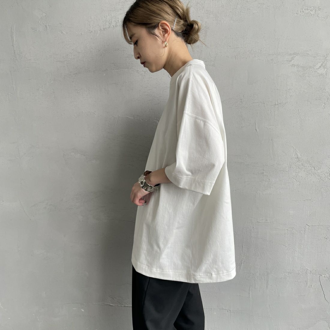 Health knit [ヘルスニット] 別注 ビッグシルエット ヘンリーネックTシャツ [HR25S-M121-JF] WHITE &&モデル身長：150cm 着用サイズ：S&&