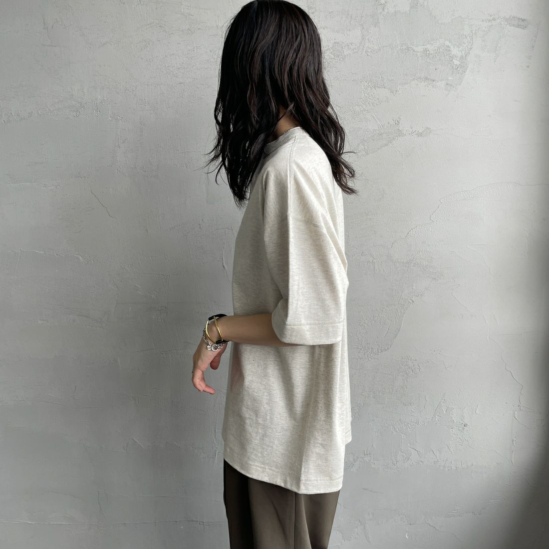 Health knit [ヘルスニット] 別注 ビッグシルエット ヘンリーネックTシャツ [HR25S-M121-JF] OATMEAL &&モデル身長：160cm 着用サイズ：S&&