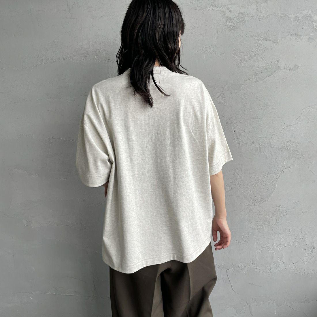 Health knit [ヘルスニット] 別注 ビッグシルエット ヘンリーネックTシャツ [HR25S-M121-JF] OATMEAL &&モデル身長：160cm 着用サイズ：S&&