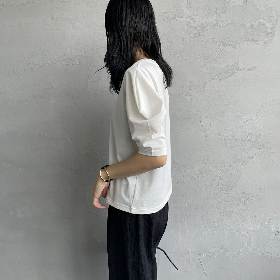 mizuiro ind [ミズイロインド] ドレープスリーブTシャツ [1-210066] 11 O.WHITE  &&モデル身長：160cm 着用サイズ：F&&