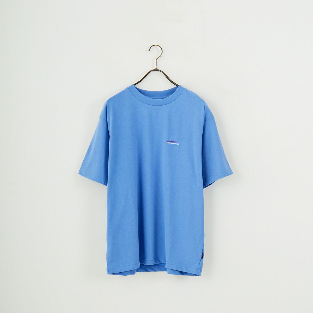 THOUSAND MILE [サウザンド マイル] ワンポイント刺繍ロゴ ショートスリーブTシャツ [TM251TC00280] SAX