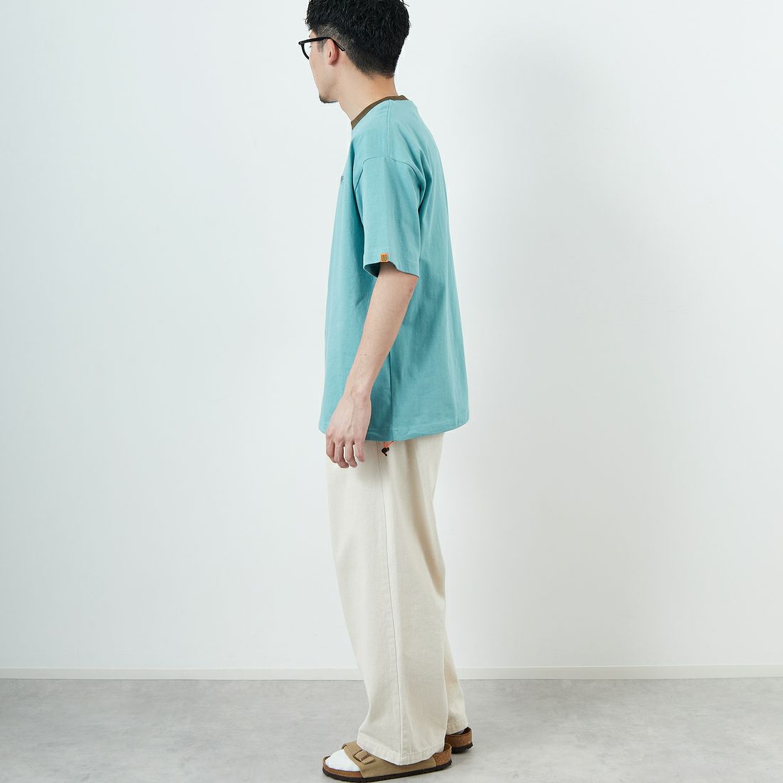 UNIVERSAL OVERALL [ユニバーサルオーバーオール] 別注 ドローコード付き ワイドシルエットTシャツ [U2513282IN-JF] SAX/KHK &&モデル身長：167cm 着用サイズ：M&&