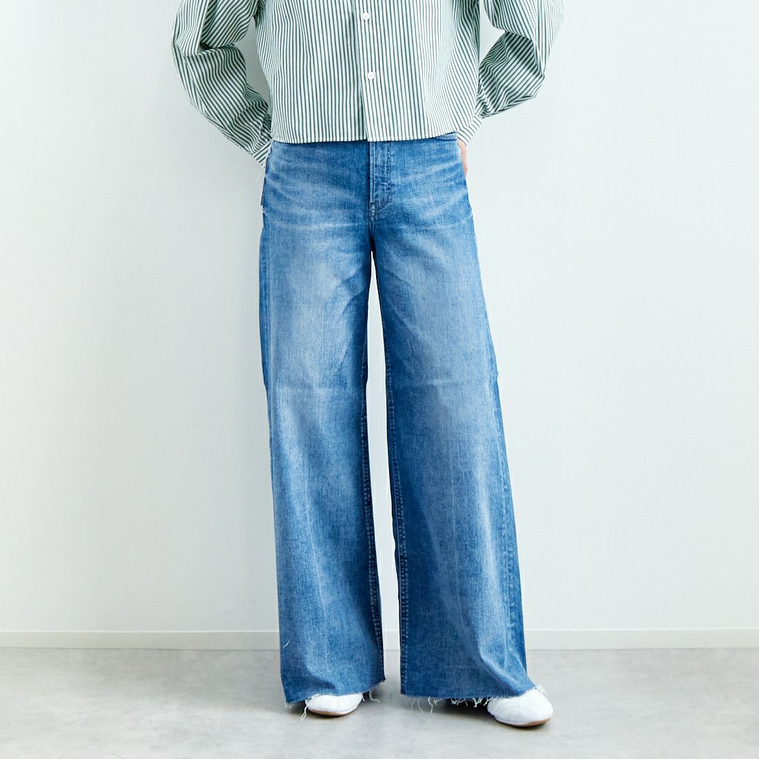 YANUK [ヤヌーク] ワイドフレアデニムパンツ [57134307] CVL &&モデル身長：160cm 着用サイズ：25&&