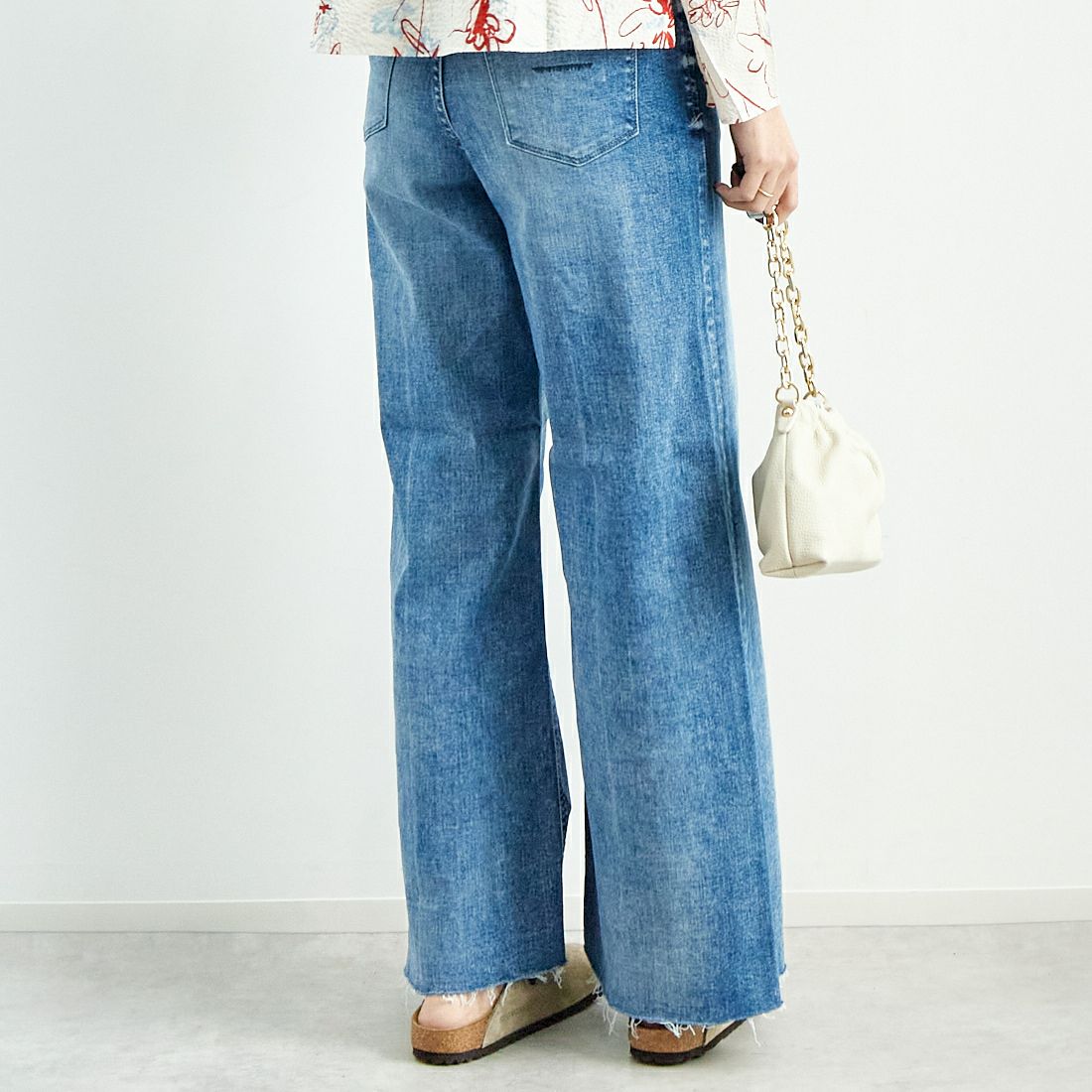 YANUK [ヤヌーク] ワイドフレアデニムパンツ [57134307] CVL &&モデル身長：167cm 着用サイズ：24&&