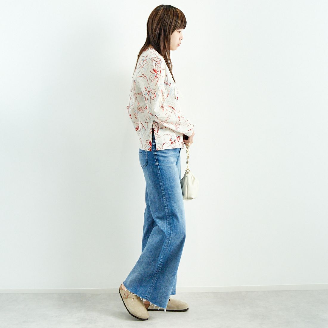 YANUK [ヤヌーク] ワイドフレアデニムパンツ [57134307] CVL &&モデル身長：167cm 着用サイズ：24&&
