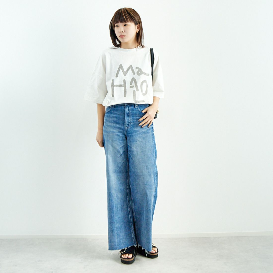 YANUK [ヤヌーク] ワイドフレアデニムパンツ [57134307] CVL &&モデル身長：167cm 着用サイズ：24&&