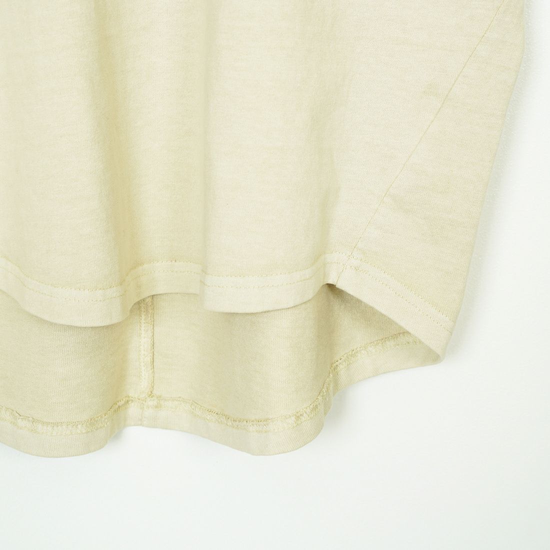 MICA&DEAL [マイカアンドディール] THE MANDERS ロゴプリントTシャツ [0125109053] BEIGE