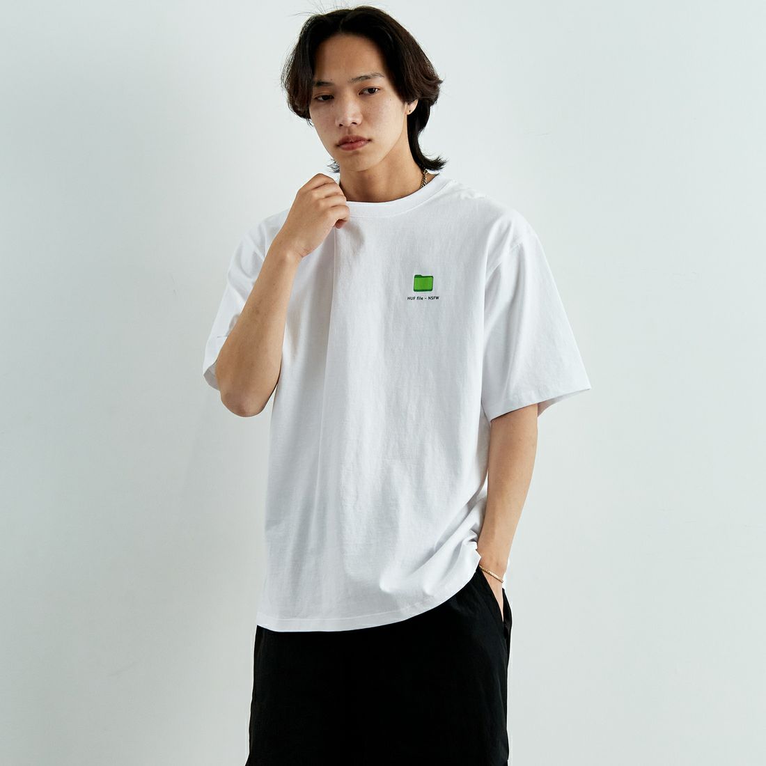 HUF [ハフ] デスクトップ ショートスリーブTシャツ [TS02400] WHITE &&モデル身長：179cm 着用サイズ：L&&