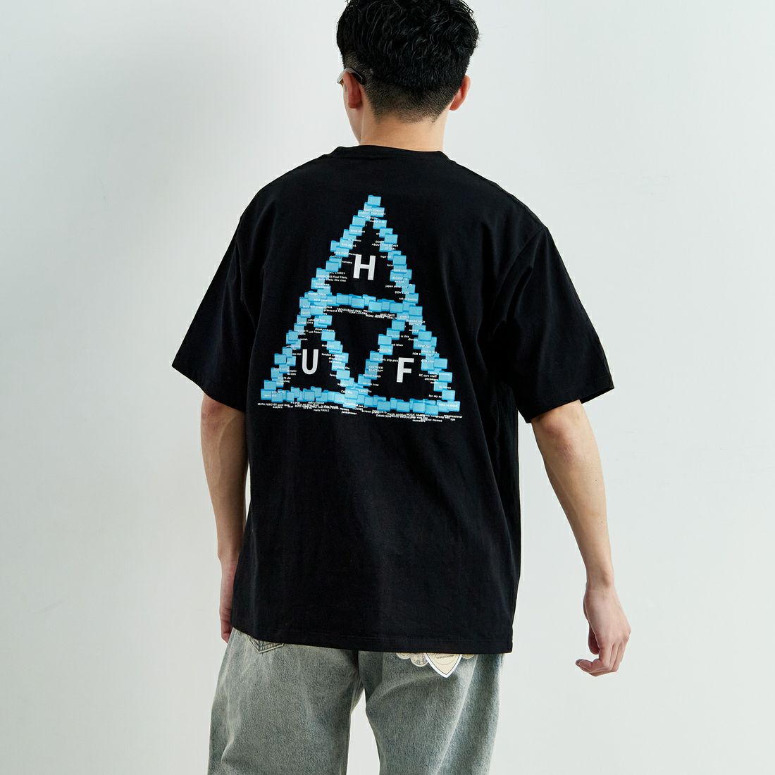 HUF [ハフ] デスクトップ ショートスリーブTシャツ [TS02400] BLACK &&モデル身長：168cm 着用サイズ：M&&