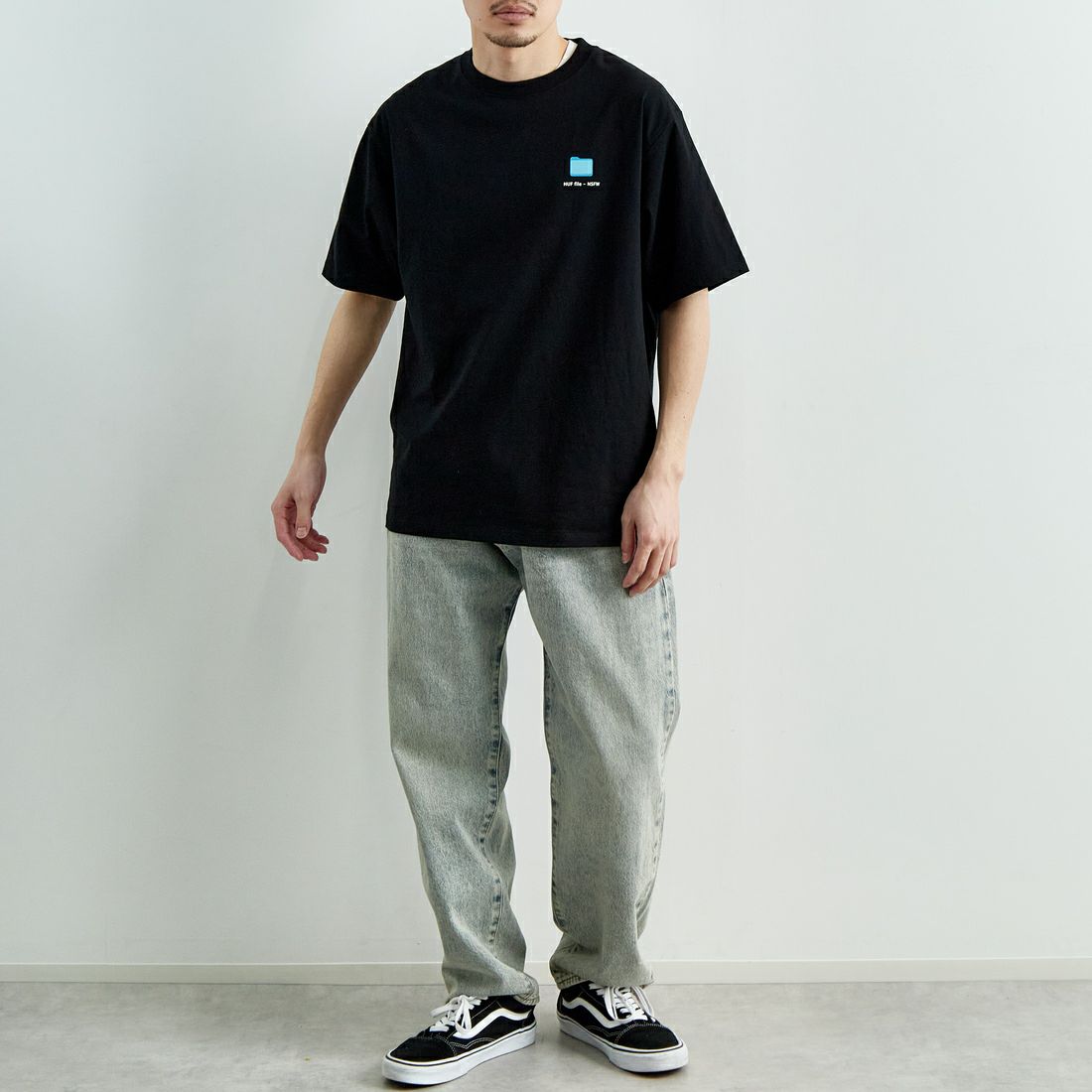 HUF [ハフ] デスクトップ ショートスリーブTシャツ [TS02400] BLACK &&モデル身長：168cm 着用サイズ：M&&