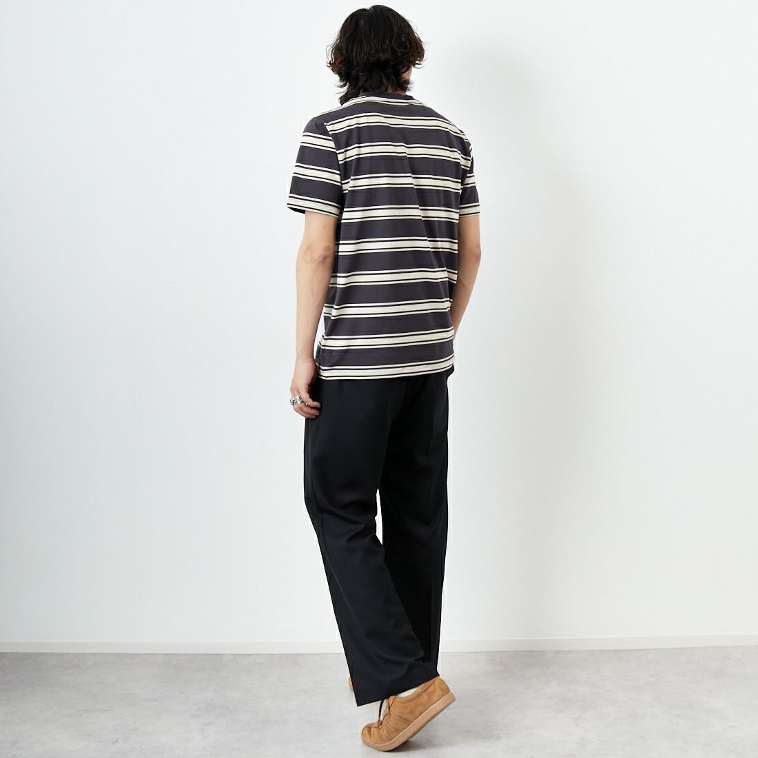 FRED PERRY [フレッドペリー] ファインストライプ ワンポイントロゴ刺繍Tシャツ [M9851] 297 ANCHER &&モデル身長：179cm 着用サイズ：M&&