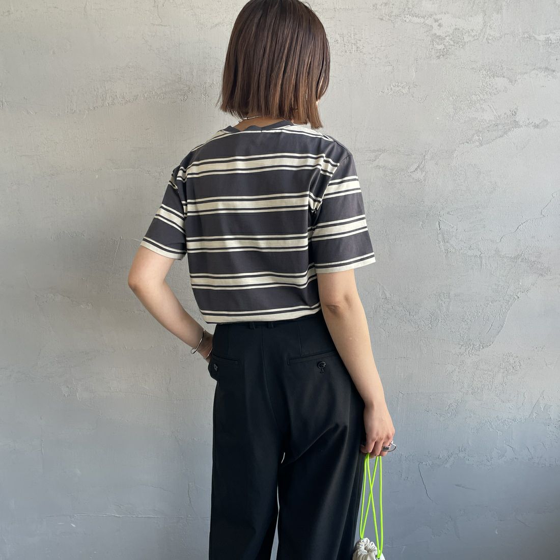 FRED PERRY [フレッドペリー] ファインストライプ ワンポイントロゴ刺繍Tシャツ [M9851] 297 ANCHER &&モデル身長：159cm 着用サイズ：S&&