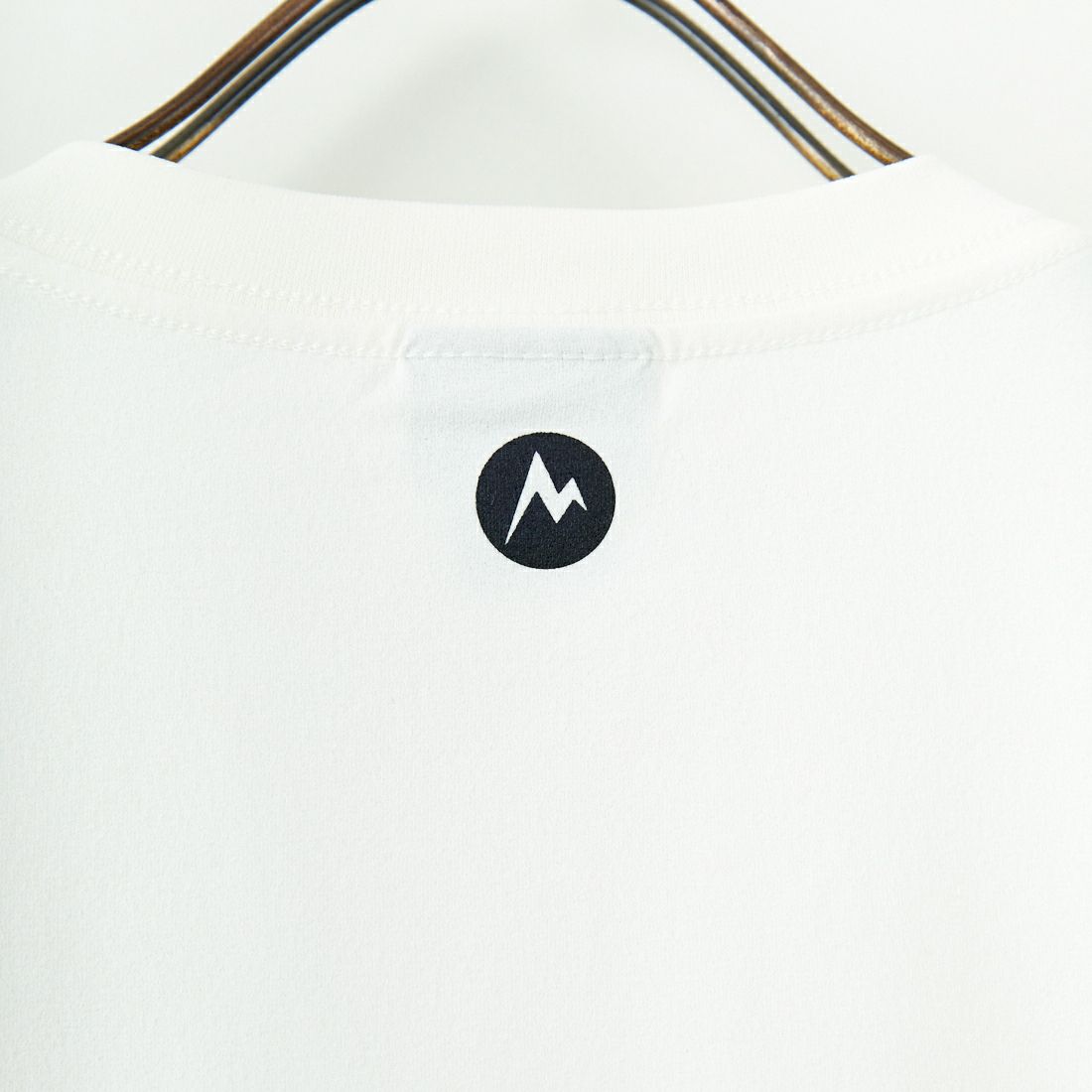 Marmot [マーモット] 別注 ドローコード付き マーモットバックプリントTシャツ [MTSS25MST329IN-JF] WHITE