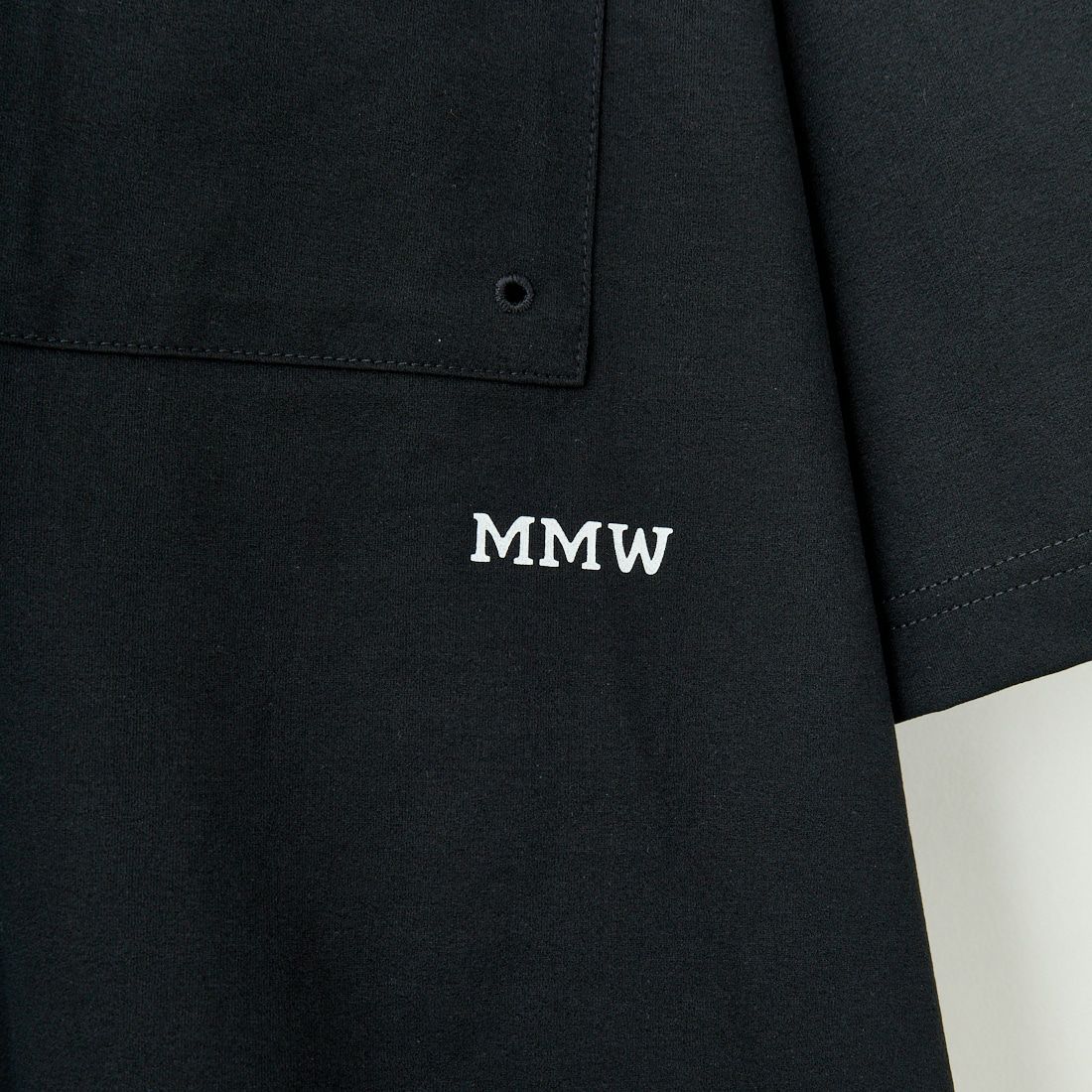 Marmot [マーモット] 別注 ドローコード付き バックプリントポケットTシャツ [MTSS25MST331IN-JF] BLACK