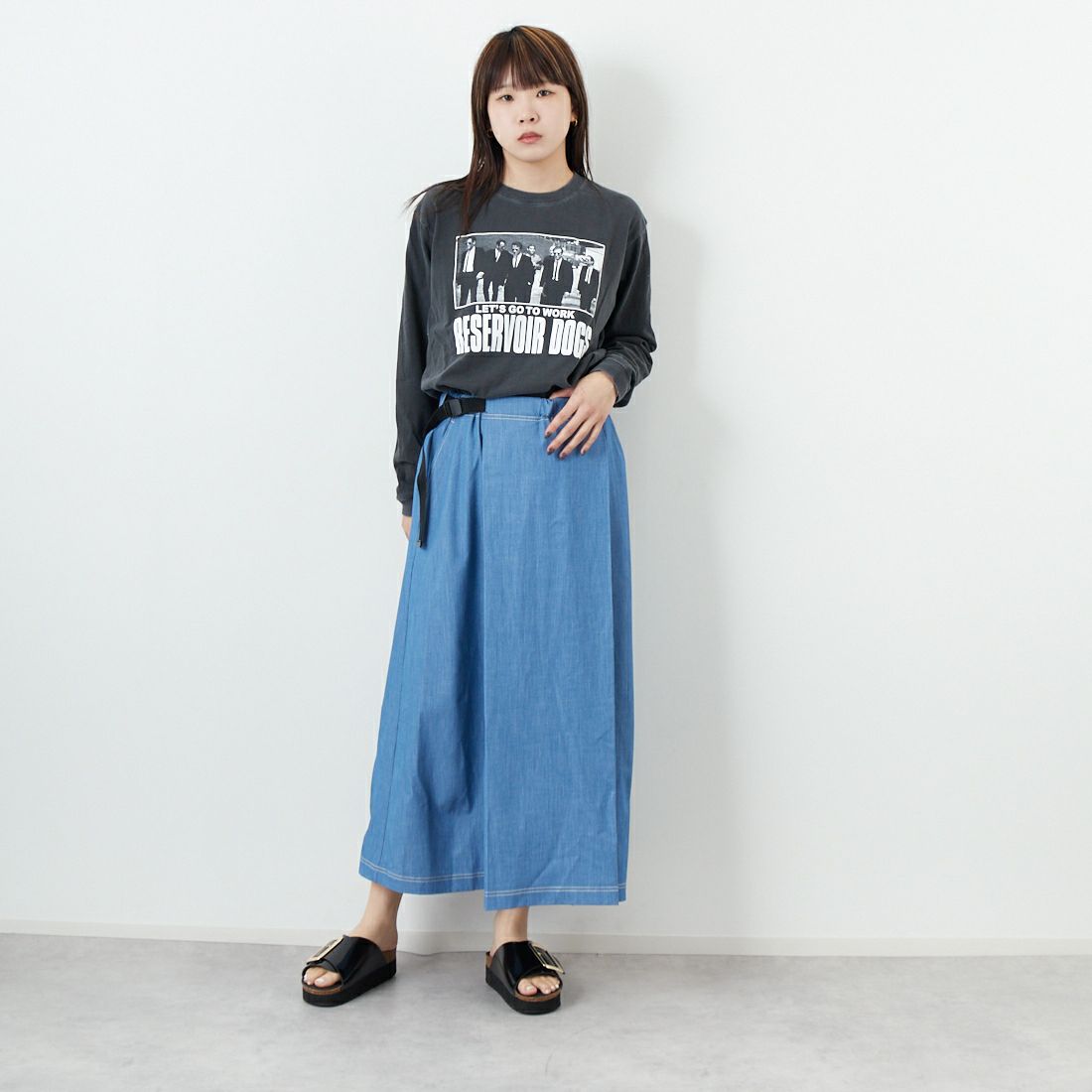 THOUSAND MILE [サウザンド マイル] ウェーブアジャストスカート [TM251TD00352] LT.BLUE &&モデル身長：167cm 着用サイズ：F&&