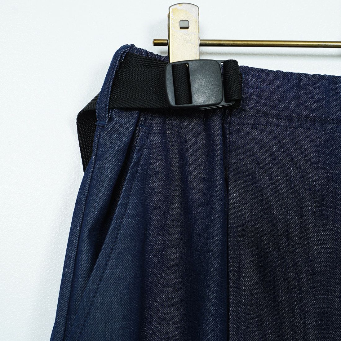THOUSAND MILE [サウザンド マイル] ウェーブアジャストスカート [TM251TD00352] NAVY