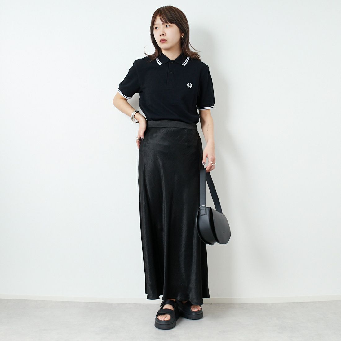 Jeans Factory Clothes [ジーンズファクトリークローズ] メロンヴィンテージサテンスカート [21254053]004 ﾌﾞﾗｯｸ &&モデル身長：167cm 着用サイズ：F&&