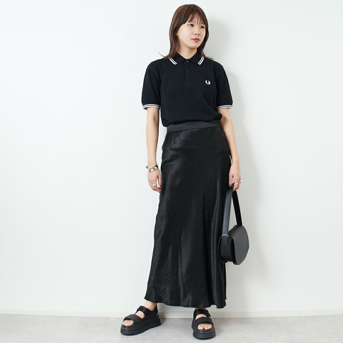 Jeans Factory Clothes [ジーンズファクトリークローズ] メロンヴィンテージサテンスカート [21254053]004 ﾌﾞﾗｯｸ &&モデル身長：167cm 着用サイズ：F&&
